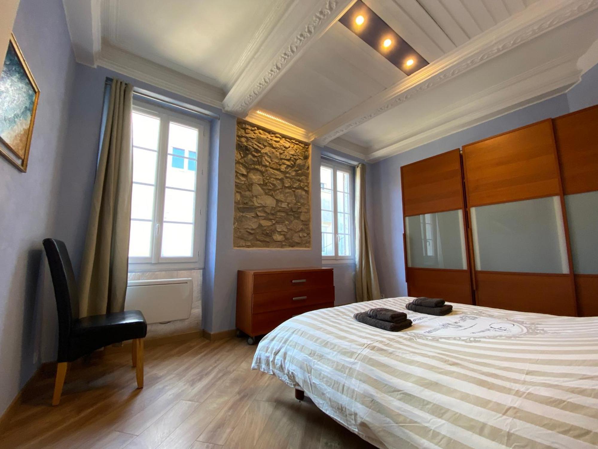 Residence Verdi - Appartements Meubles En Centre Ville Bedarieux Ngoại thất bức ảnh