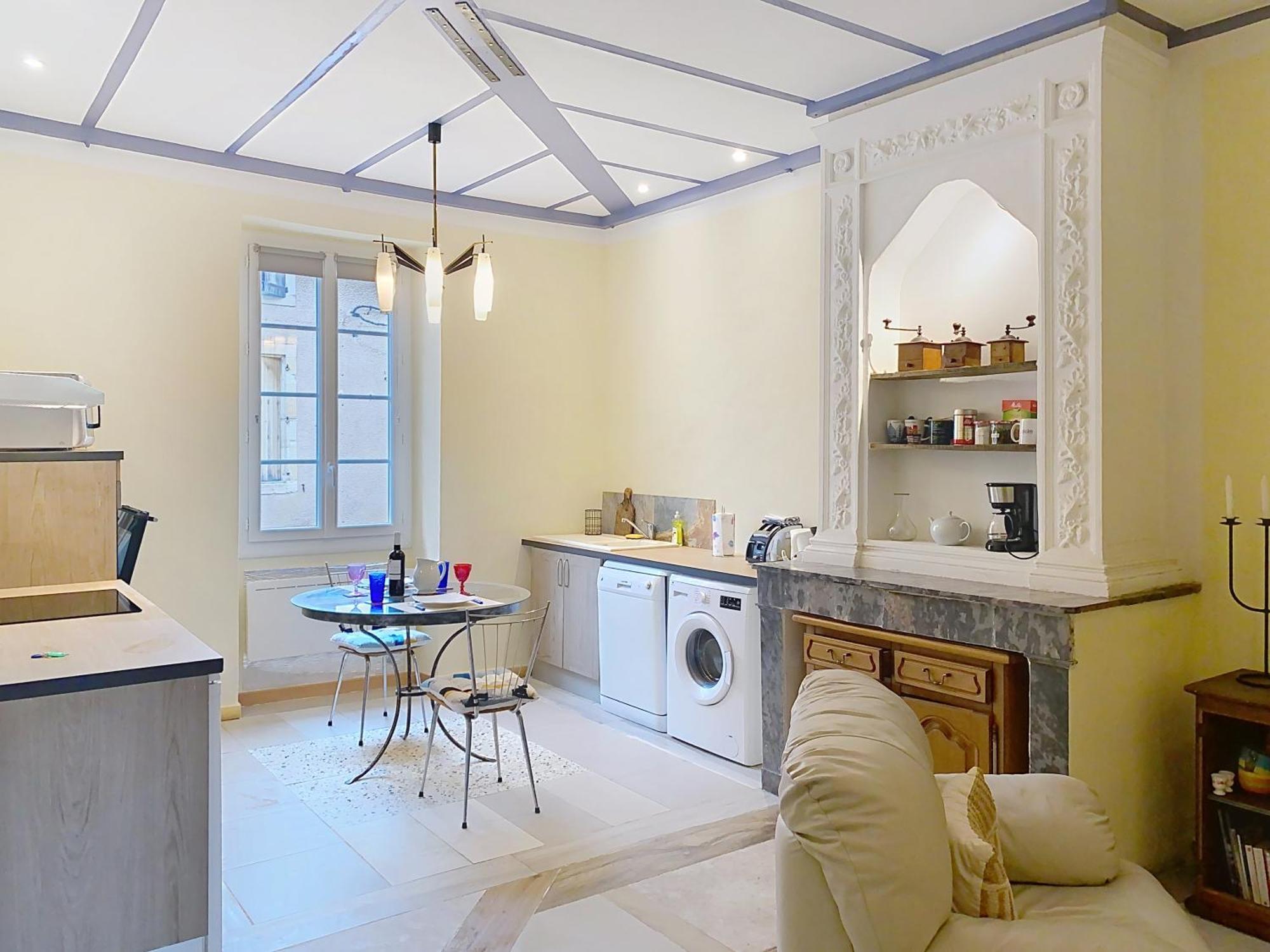 Residence Verdi - Appartements Meubles En Centre Ville Bedarieux Ngoại thất bức ảnh