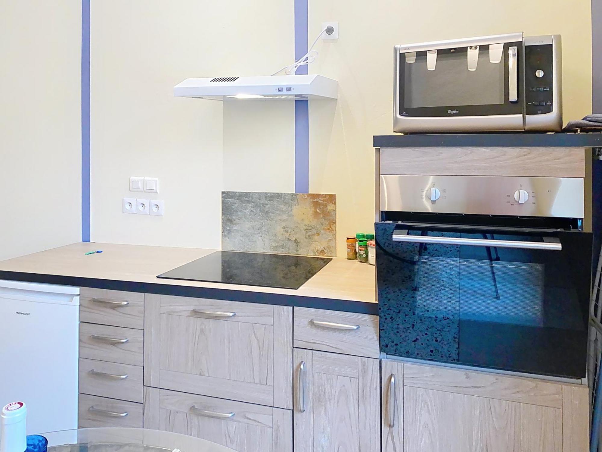 Residence Verdi - Appartements Meubles En Centre Ville Bedarieux Ngoại thất bức ảnh