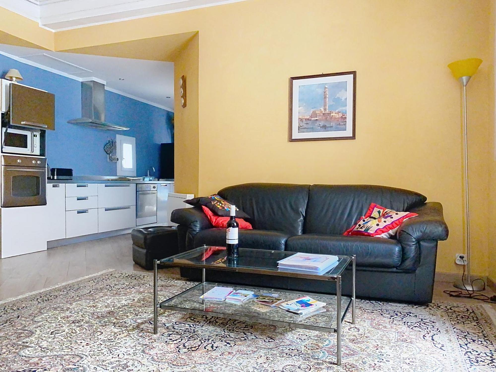 Residence Verdi - Appartements Meubles En Centre Ville Bedarieux Ngoại thất bức ảnh